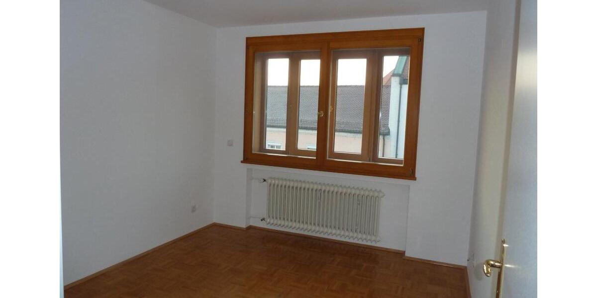 Etagenwohnung Plattling - 3 Zimmer, 73 m&sup2;, 649&euro; | Angebot:26548869