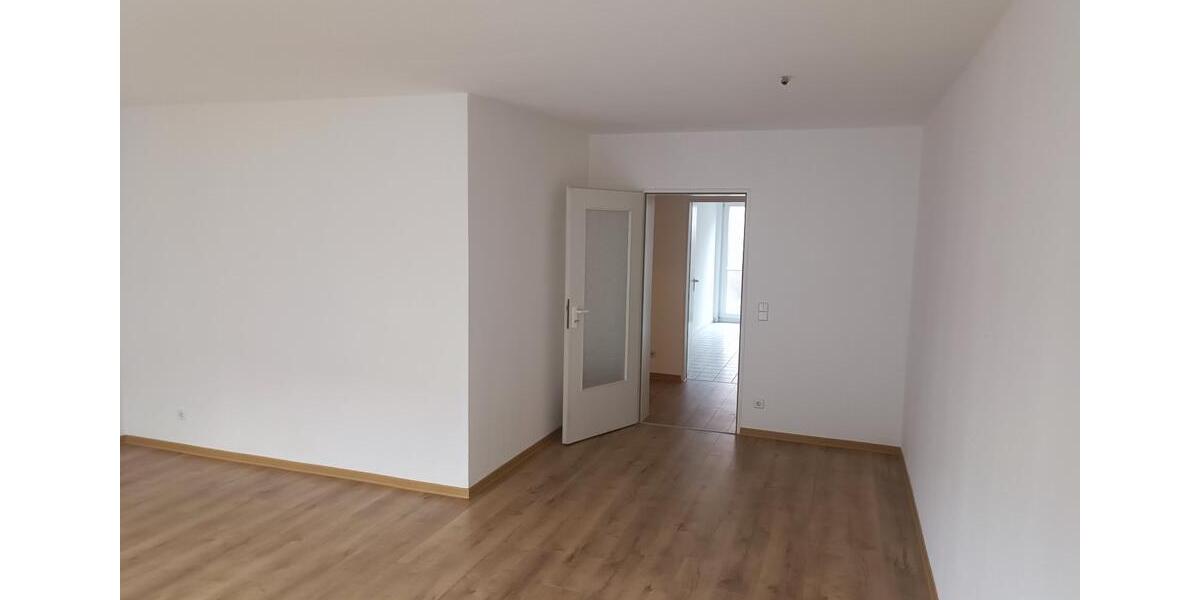 Erdgeschoßwohnung Bad Lauchstädt - 2 Zimmer, 72 m&sup2;, 490&euro; | Angebot:26211980