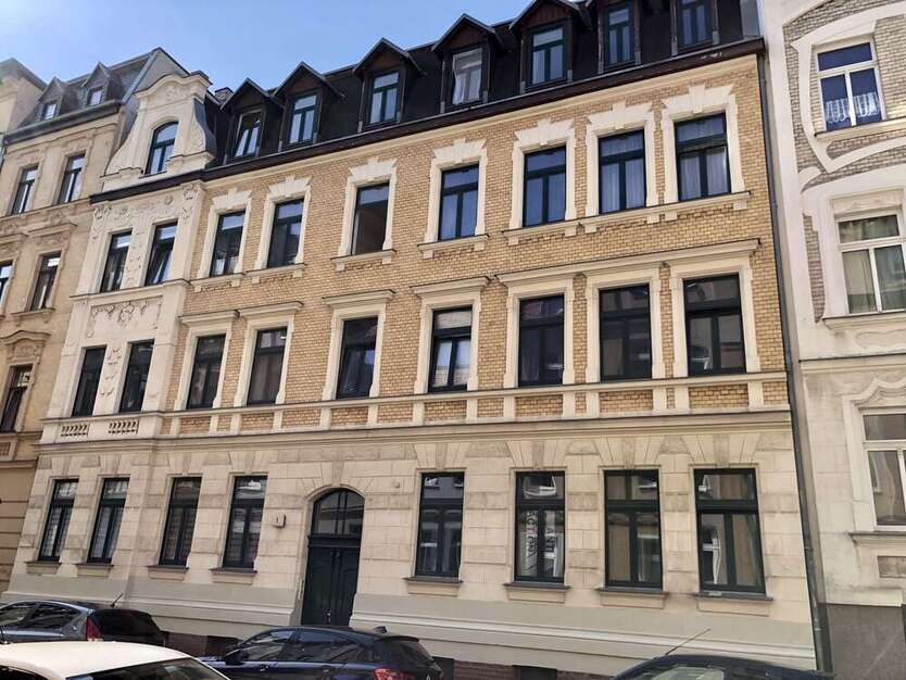 Wohnung zum Mieten in Halle 664 € 83 m²
