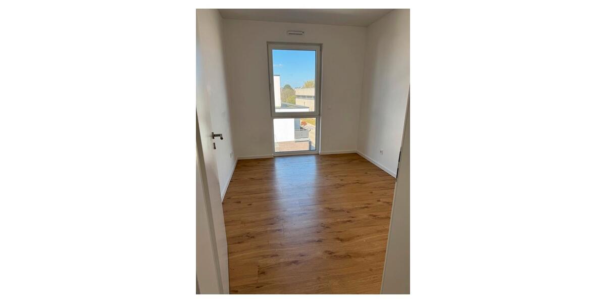 Etagenwohnung Mönchengladbach Nord - 4 Zimmer, 80 m&sup2;, 1.140&euro; | Angebot:26049817