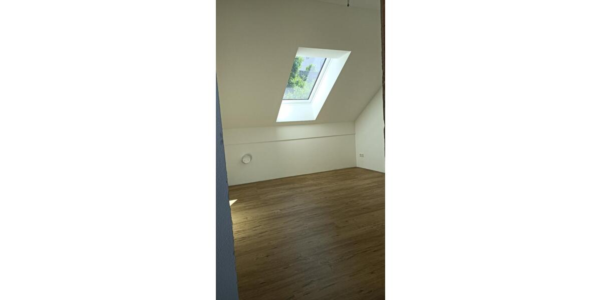 Dachgeschoßwohnung Bogen - 3 Zimmer, 75 m&sup2;, 840&euro; | Angebot:26618027