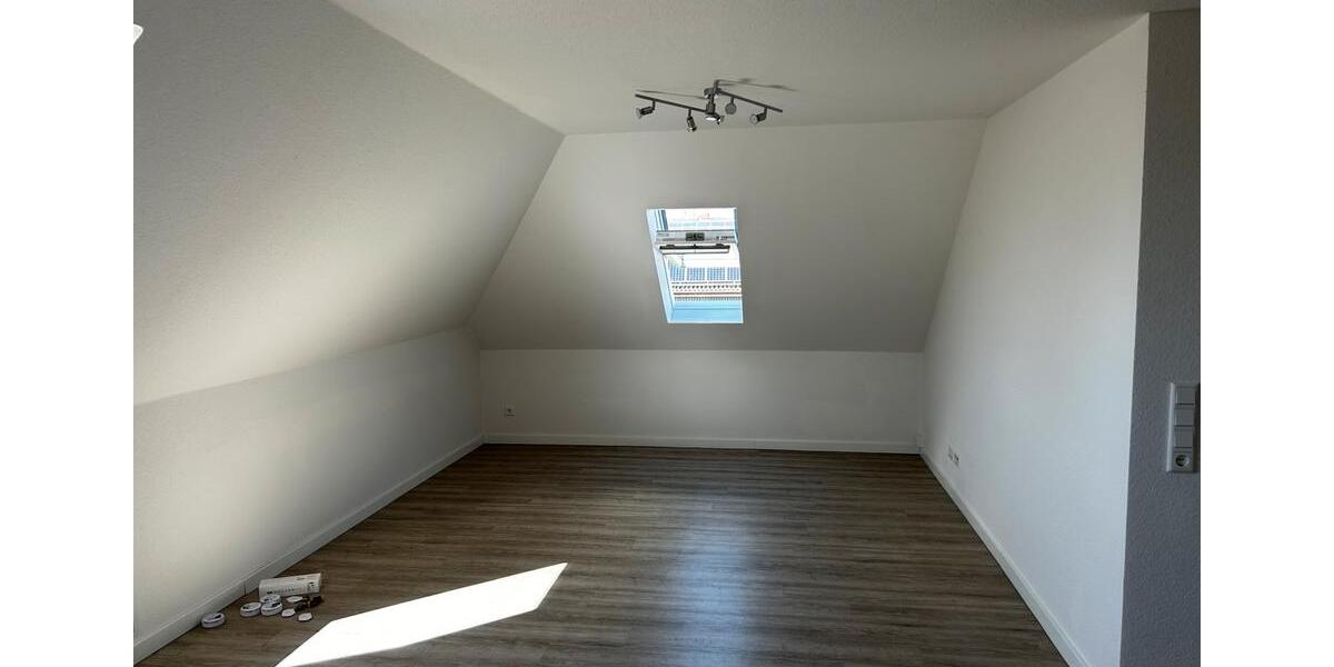 Dachgeschoßwohnung Bredstedt - 3 Zimmer, 94 m&sup2;, 700&euro; | Angebot:26538104