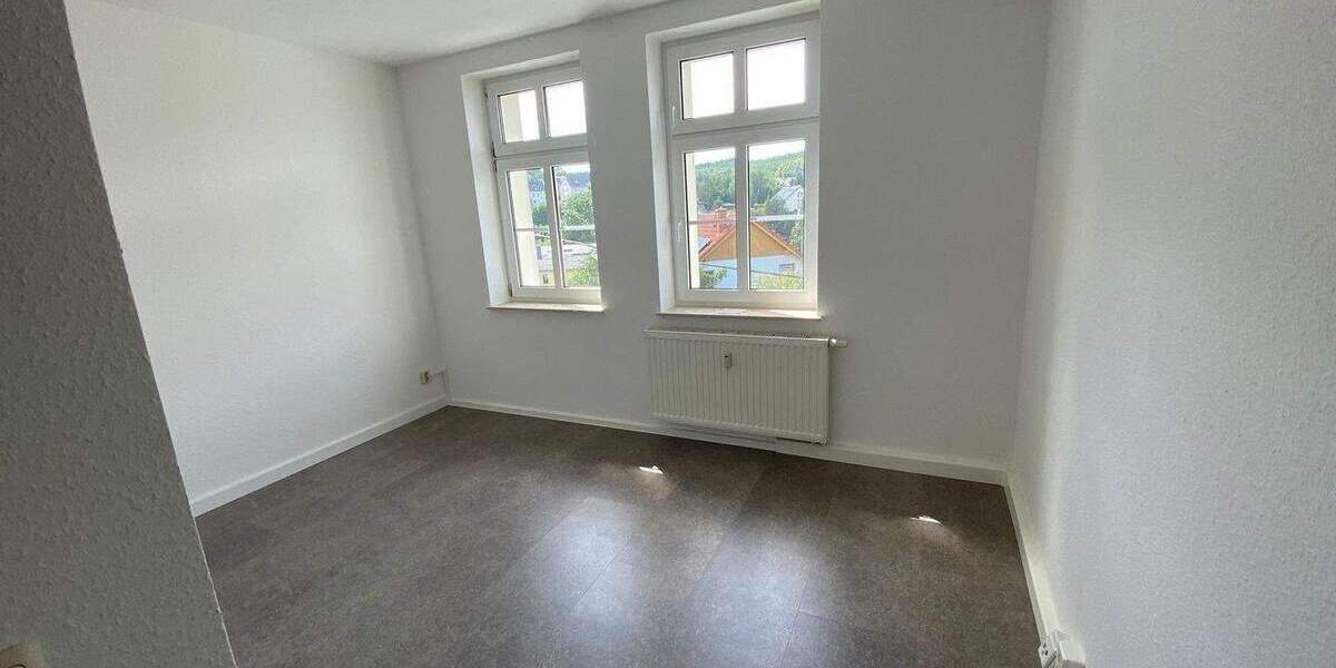Etagenwohnung Gornsdorf - 5 Zimmer, 120 m&sup2;, 775&euro; | Angebot:22765498