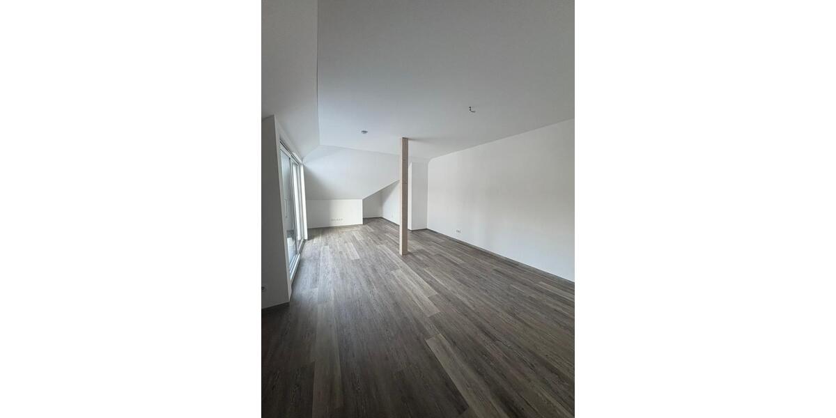 Etagenwohnung Auerbach/Vogtland Vogtland - 3 Zimmer, 102 m&sup2;, 700&euro; | Angebot:23844966