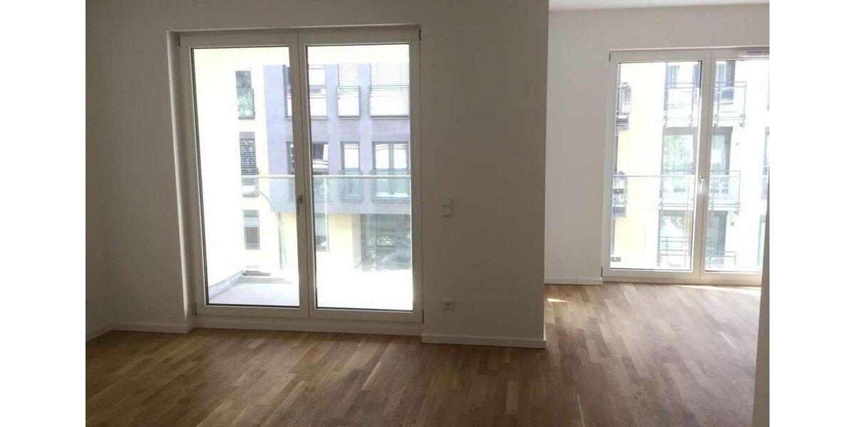 Etagenwohnung Berlin Mitte - 2 Zimmer, 72 m&sup2;, 1.700&euro; | Angebot:24000386