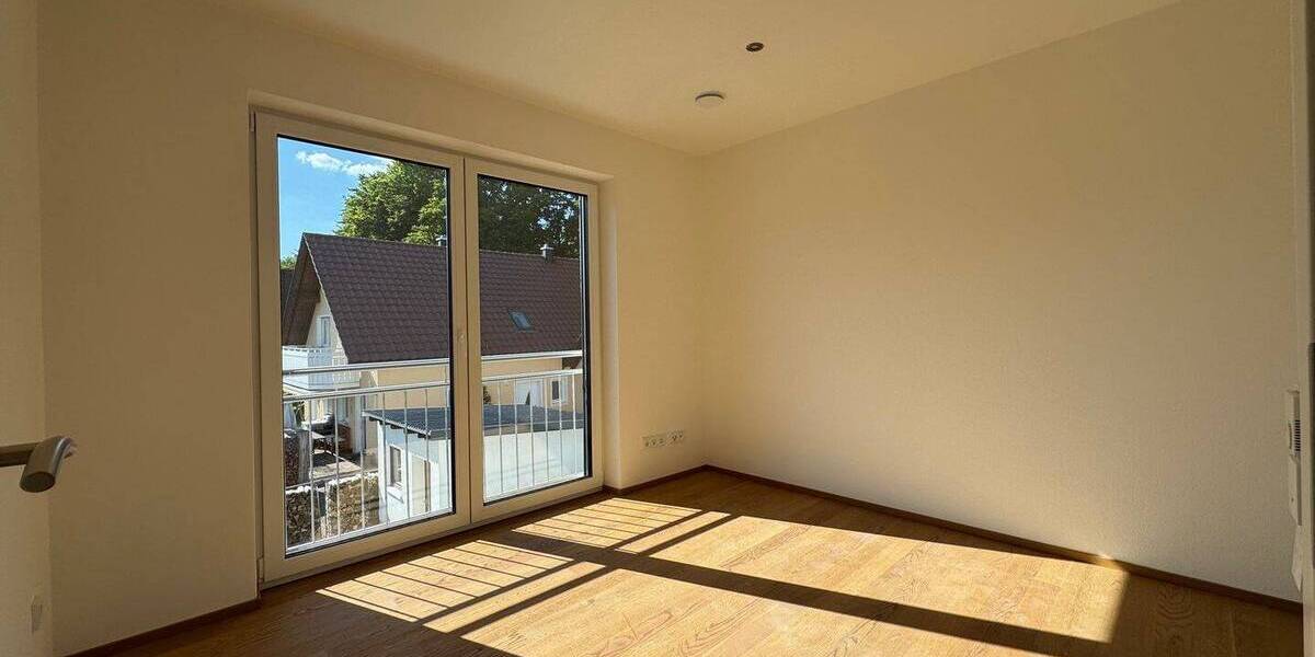 Einfamilienhaus Augsburg Haunstetten - 5 Zimmer, 206 m&sup2;, 2.300&euro; | Angebot:26874974