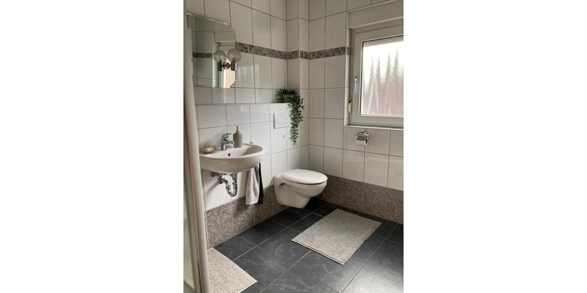 Wohnen auf Zeit Siegen Weidenau - 1 Zimmer, 18 m&sup2;, 300&euro; | Angebot:24634150