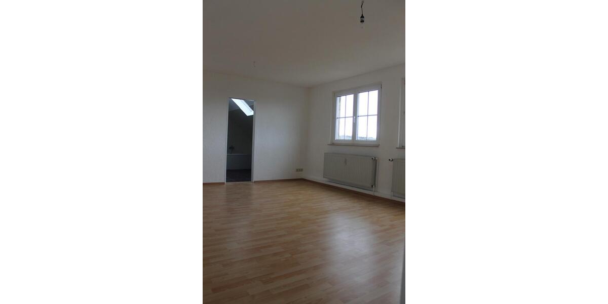Maisonettenwohnung Rochlitz - 3 Zimmer, 80 m&sup2;, 590&euro; | Angebot:25432912