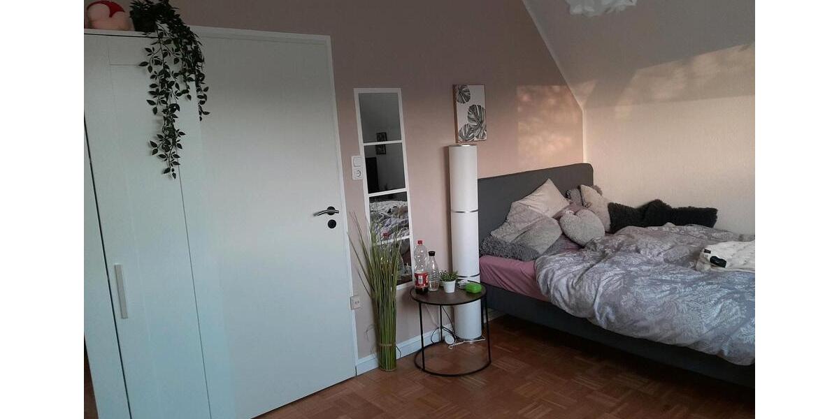 Etagenwohnung Oldenburg Eversten - 1 Zimmer, 170 m&sup2;, 415&euro; | Angebot:26008921