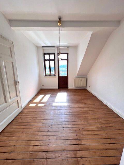 SB.Staden-Charmante Dachgeschoßwohnung mit Altbauflair über den Dächern Saarbrückens