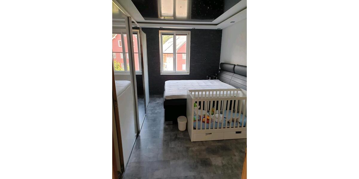 Etagenwohnung Tettnang - 4 Zimmer, 89 m&sup2;, 1.200&euro; | Angebot:25179311