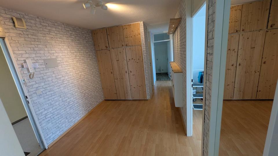 Etagenwohnung Neu-Ulm Ludwigsfeld - 3 Zimmer, 84 m&sup2;, 950&euro; | Angebot:26706103