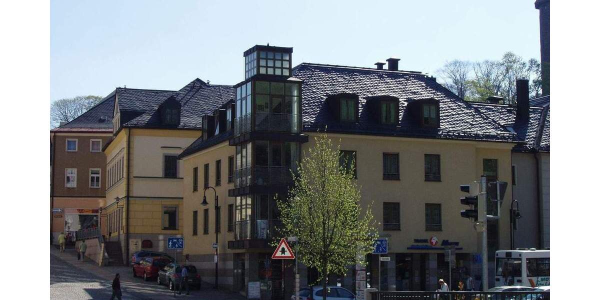 Etagenwohnung Auerbach Mühlgrün - 2 Zimmer, 68 m&sup2;, 400&euro; | Angebot:24973015