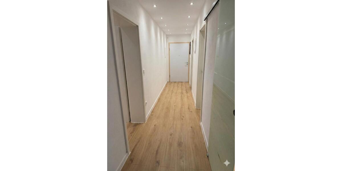 Hochparterre Augsburg Bergheim - 4 Zimmer, 67 m&sup2;, 475&euro; | Angebot:25948002