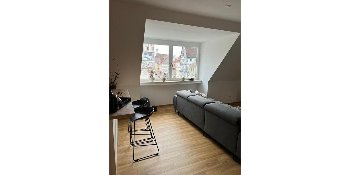 Dachgeschoßwohnung Lauingen (Donau) - 3.5 Zimmer, 92 m&sup2;, 975&euro; | Angebot:25215756