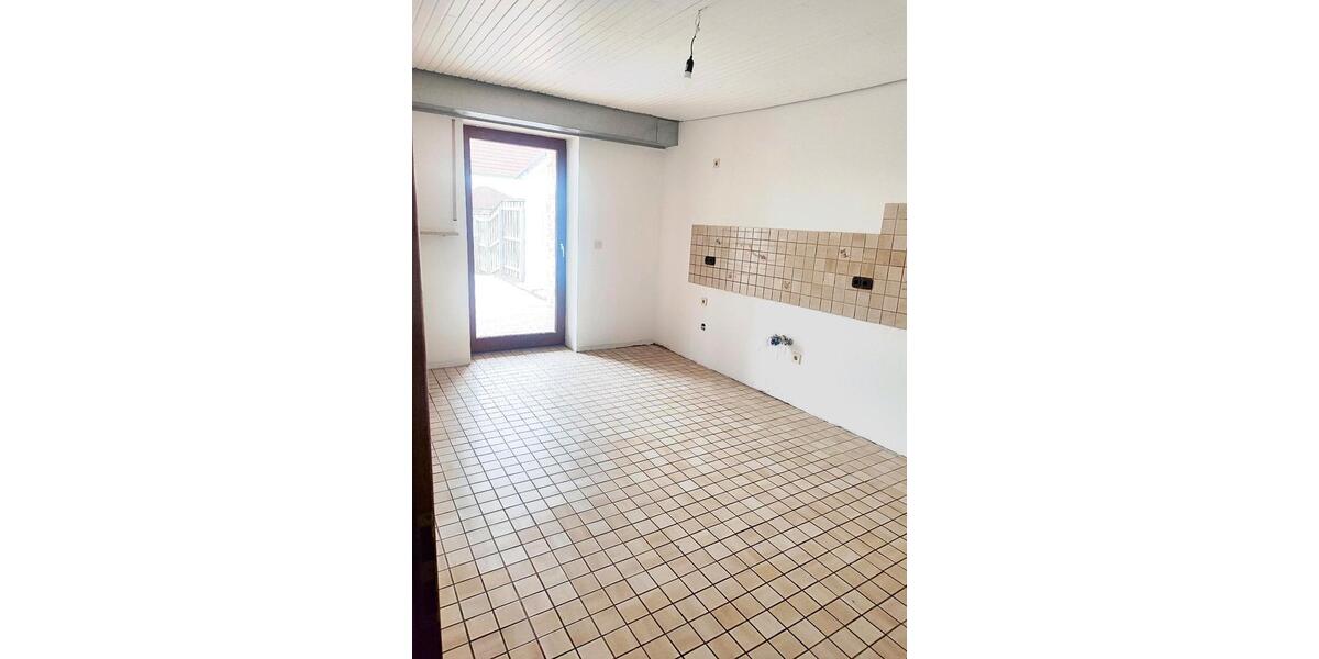 Doppelhaushälfte Neustadt an der Donau - 7 Zimmer, 156 m&sup2;, 1.200&euro; | Angebot:26628084