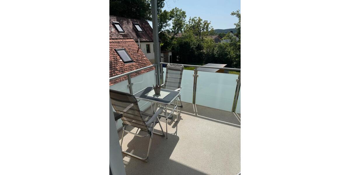 Etagenwohnung Wiesbaden - 2 Zimmer, 67 m&sup2;, 1.100&euro; | Angebot:26594332