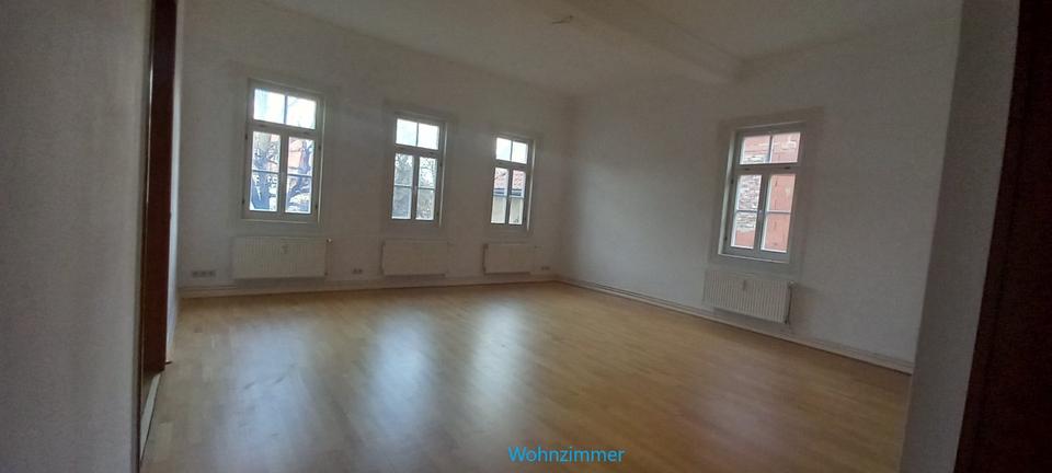 Etagenwohnung Arnstadt - 1 Zimmer, 96 m&sup2;, 634&euro; | Angebot:25633294