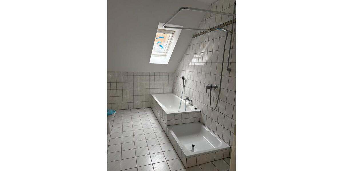 Dachgeschoßwohnung Herrstein - 3 Zimmer, 74 m&sup2;, 370&euro; | Angebot:26561351