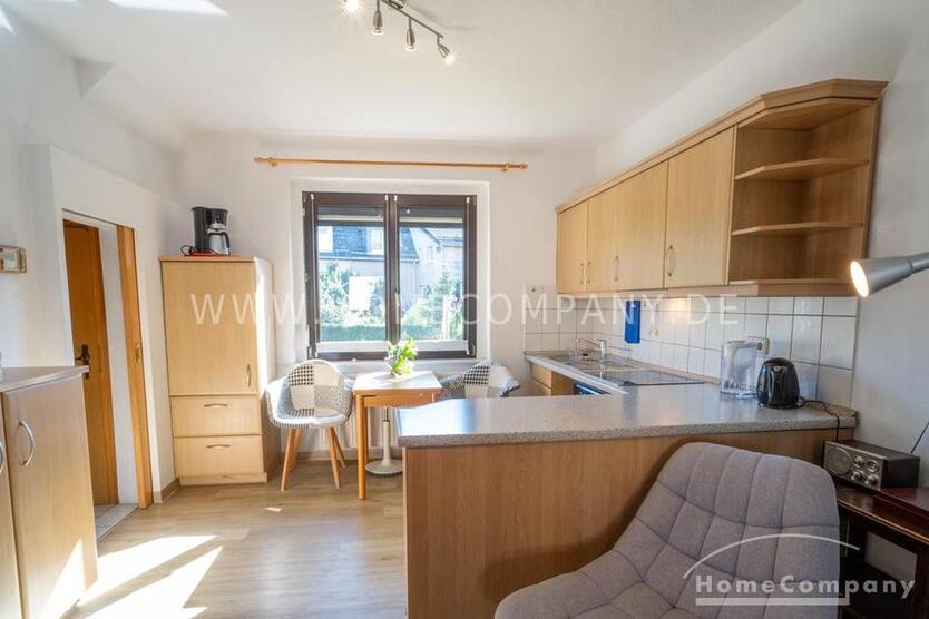 MöbliertFurnished Reihenhaushaus mit Grundstück in Dresden-Niedersedlitz max. 3 Personen