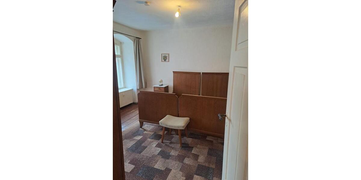 Etagenwohnung Roßwein - 2 Zimmer, 63 m&sup2;, 285&euro; | Angebot:25902822