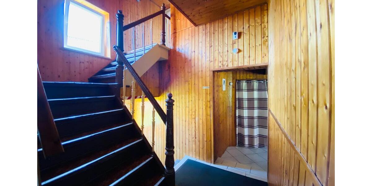 Einfamilienhaus Wolmirstedt - 9 Zimmer, 340 m&sup2;, 2.200&euro; | Angebot:23550746