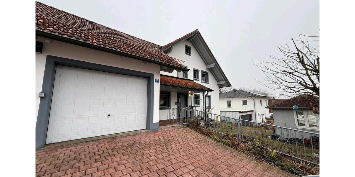 Etagenwohnung Mengkofen - 2.5 Zimmer, 72 m&sup2;, 700&euro; | Angebot:25256125