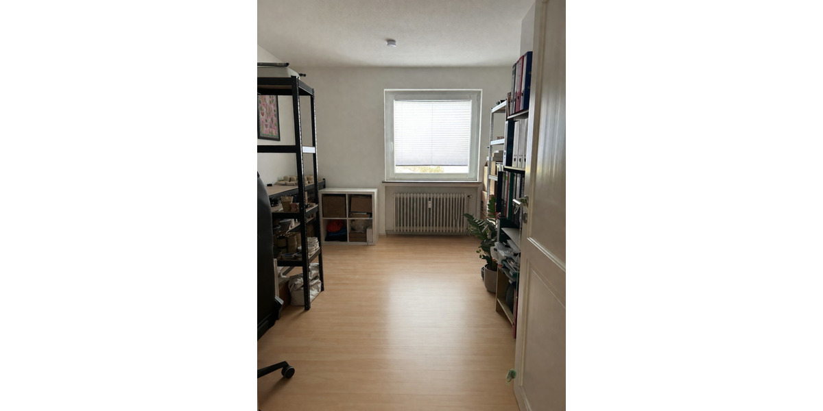 Etagenwohnung Niedenstein - 3 Zimmer, 92 m&sup2;, 650&euro; | Angebot:25943863