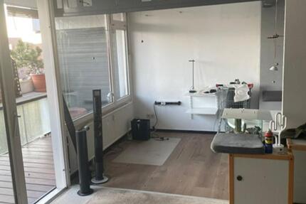 Schöne helle 2 ZKB Wohnung, zentral in Linden zimmer