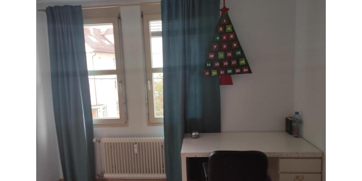 Etagenwohnung Reutlingen - 1 Zimmer, 14 m&sup2;, 410&euro; | Angebot:26099221