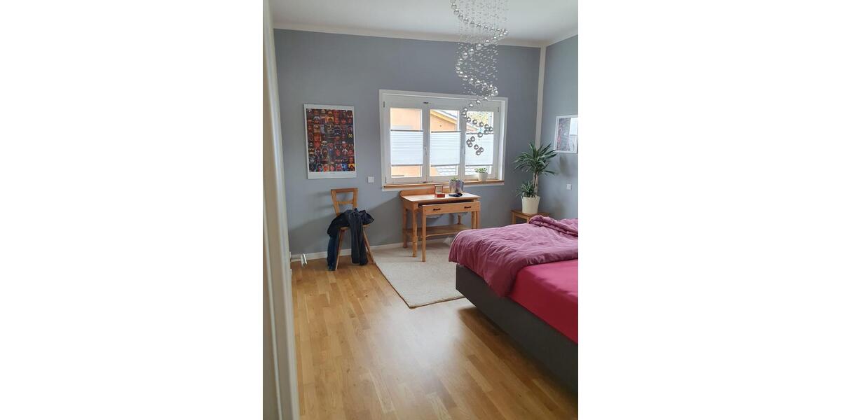 Etagenwohnung Hohenpolding - 3 Zimmer, 160 m&sup2;, 1.350&euro; | Angebot:26019941