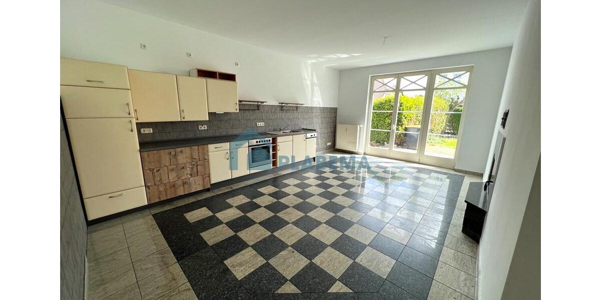Erdgeschoßwohnung Güstrow - 3 Zimmer, 132 m&sup2;, 1.384&euro; | Angebot:26182631