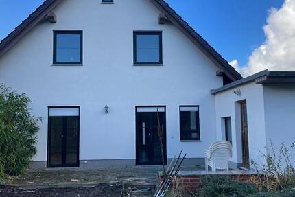 Haus Luckenwalde - 4 Zimmer, 115 m&sup2;, 1.750&euro; | Angebot:27637015