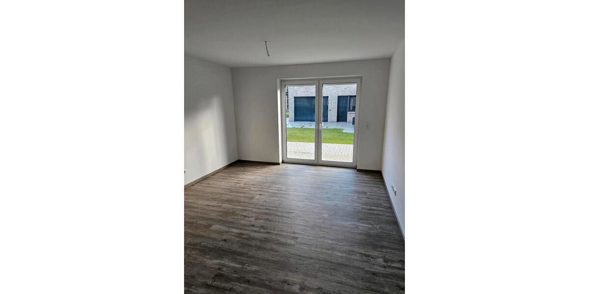 Erdgeschoßwohnung Saterland - 2 Zimmer, 70 m&sup2;, 700&euro; | Angebot:25875806