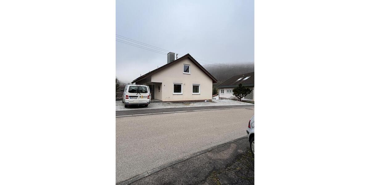 Erdgeschoßwohnung Künzelsau - 4 Zimmer, 93 m&sup2;, 1.100&euro; | Angebot:25959891