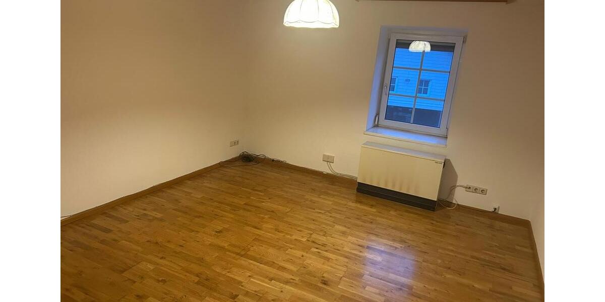 Etagenwohnung Görwihl - 3 Zimmer, 94 m&sup2;, 950&euro; | Angebot:26101683