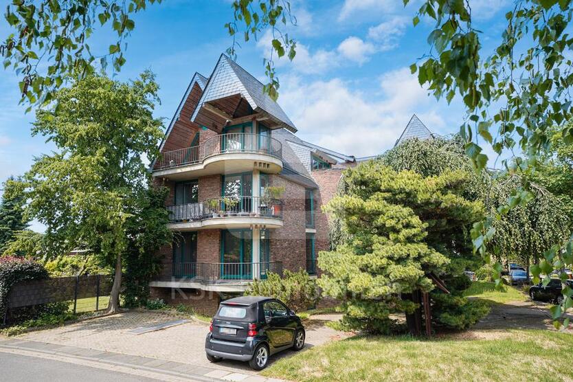 Attraktive Praxis-Bürofläche mit Stil und Flexibilität – 162 m² in repräsentativem Ambiente.