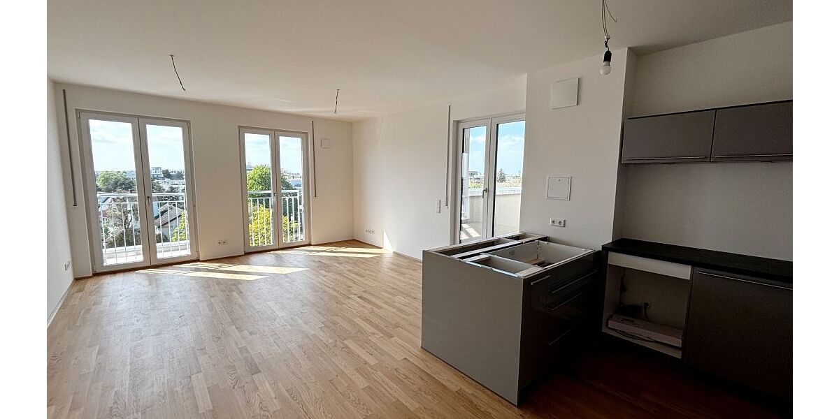 Helligkeit & Eichenholz: Barrierefreie 3-Zimmer-Wohnung mit West-Dachterrasse & Fernblick. - 3- Darmstadt Darmstadt/Vororte | Angebot:26221652