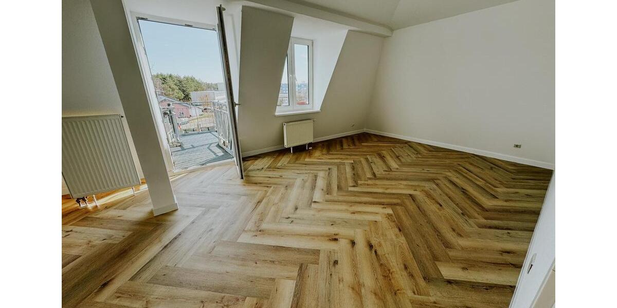Dachgeschoßwohnung Oranienburg - 4 Zimmer, 135 m&sup2;, 2.030&euro; | Angebot:25795481