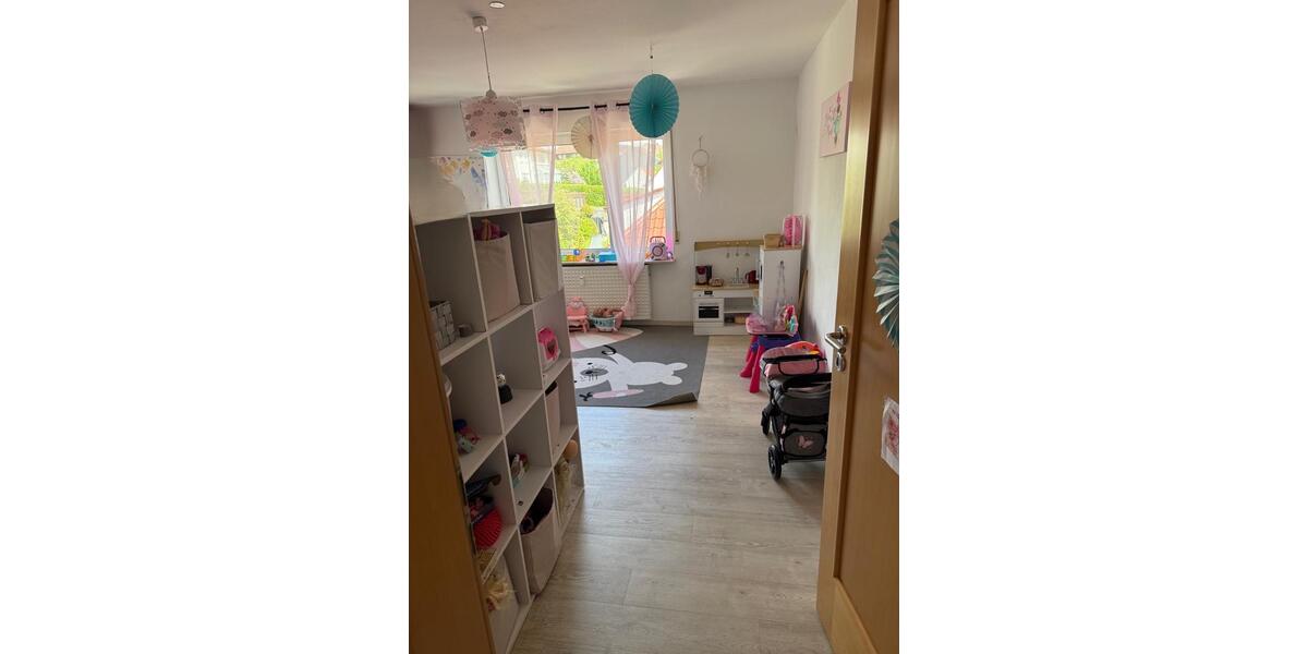 Etagenwohnung Hünfeld - 3.5 Zimmer, 124 m&sup2;, 950&euro; | Angebot:26578810