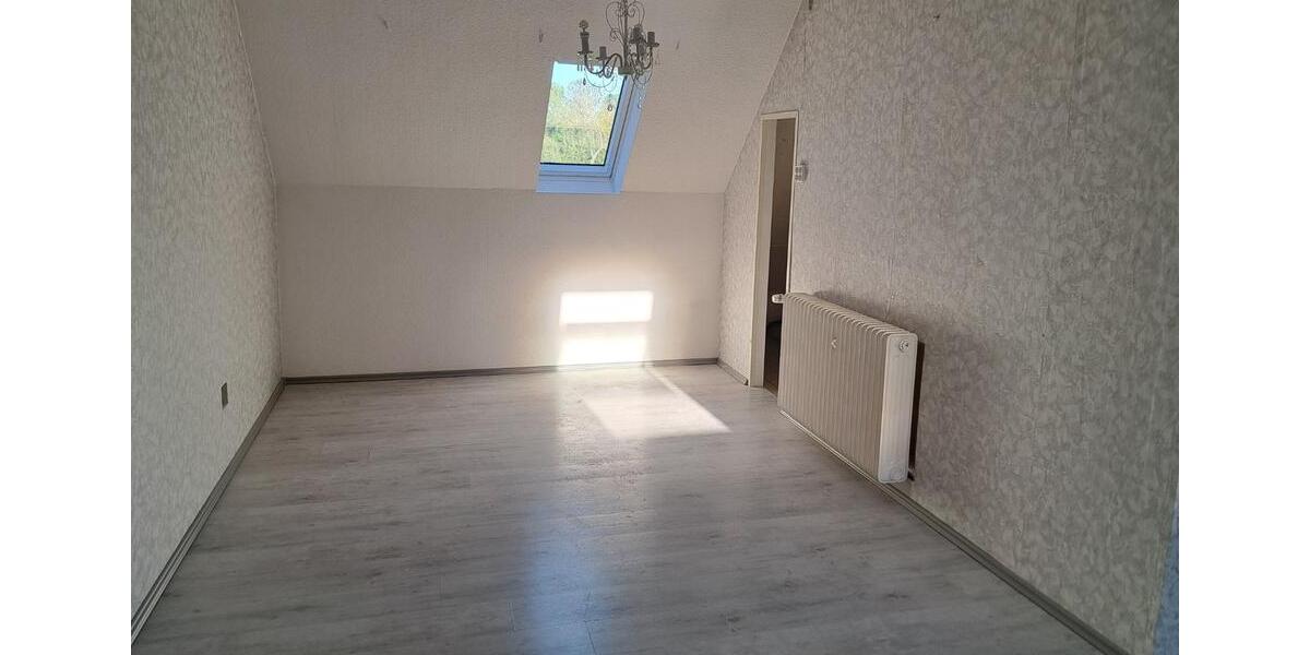 Einfamilienhaus Rahden - 9 Zimmer, 200 m&sup2;, 1.280&euro; | Angebot:25601058