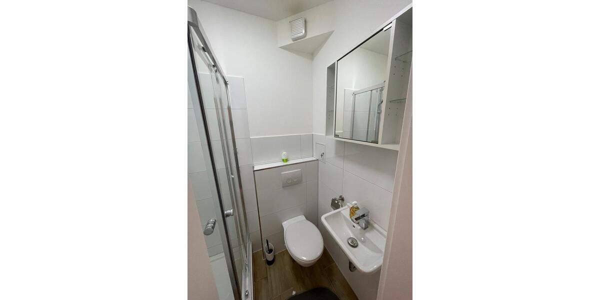 Wohnen auf Zeit Köln - 6 Zimmer, 19 m&sup2;, 18&euro; | Angebot:19929266