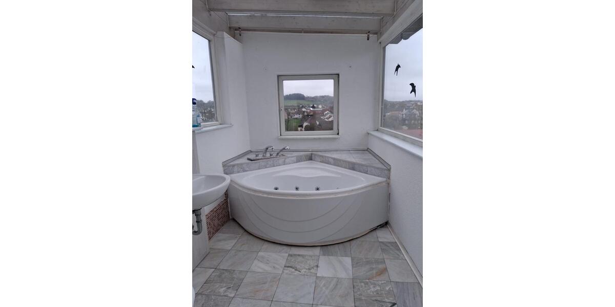 Etagenwohnung Bruck in der Oberpfalz - 5 Zimmer, 138 m&sup2;, 780&euro; | Angebot:26252367