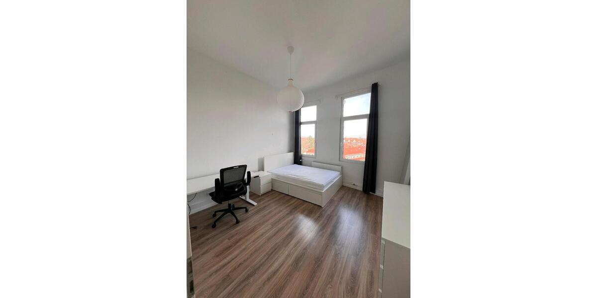 Etagenwohnung Bergisch Gladbach Alt-Frankenforst - 2 Zimmer, 100 m&sup2;, 500&euro; | Angebot:25253034