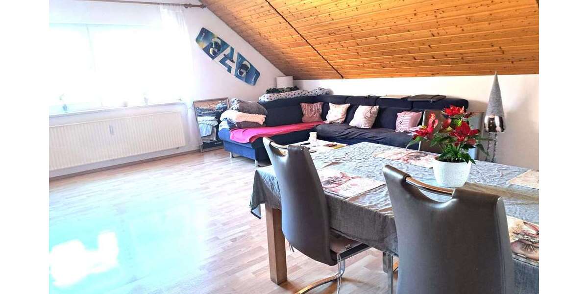 Etagenwohnung Schwalbach - 4 Zimmer, 100 m&sup2;, 650&euro; | Angebot:25293544