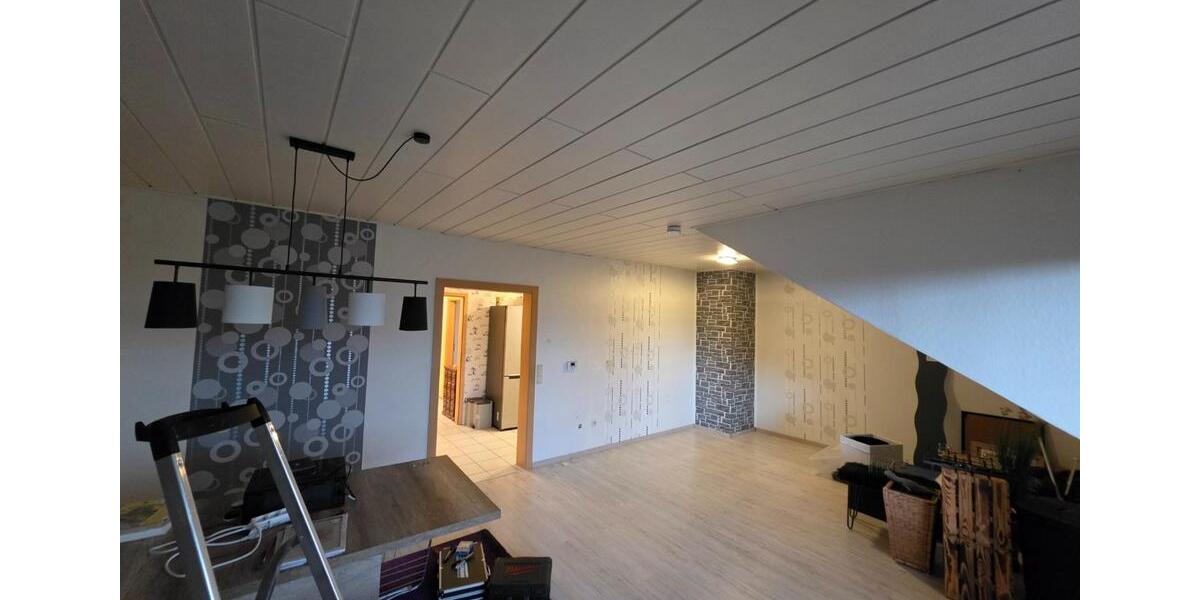 Dachgeschoßwohnung Sassenburg - 3 Zimmer, 71 m&sup2;, 462&euro; | Angebot:25972307