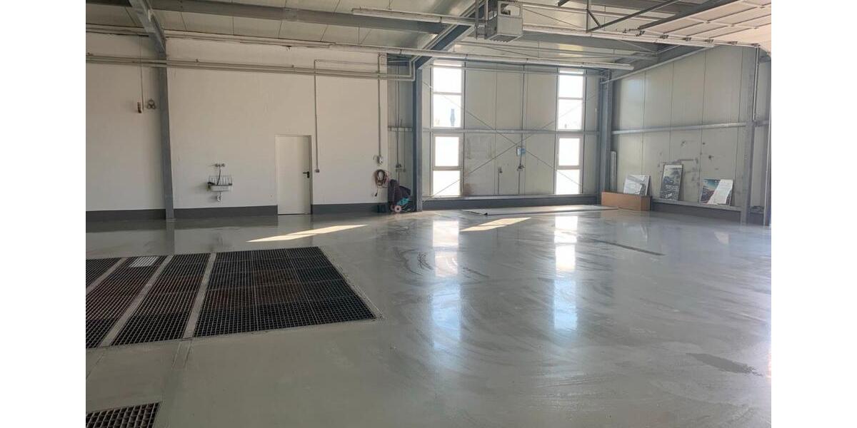 Gewerbe Halle direkt auf A28 HattenBüroWCDusche zimmer