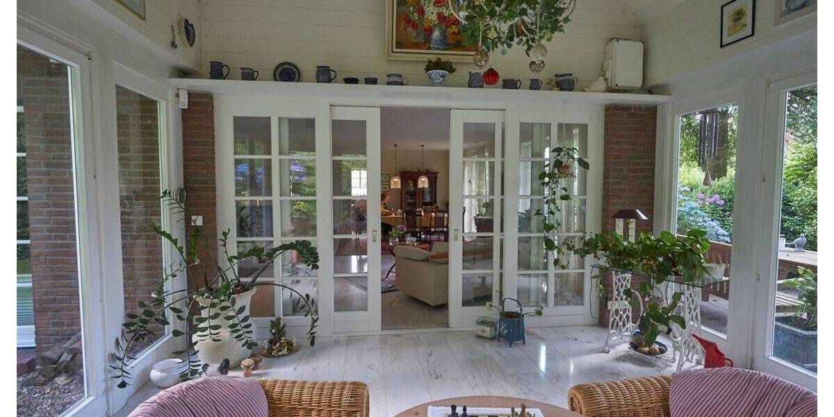 Traumhaus unter Reet! Repräsentatives Wohnhaus in Top Lage der Wingst zu vermieten. 6 zimmer