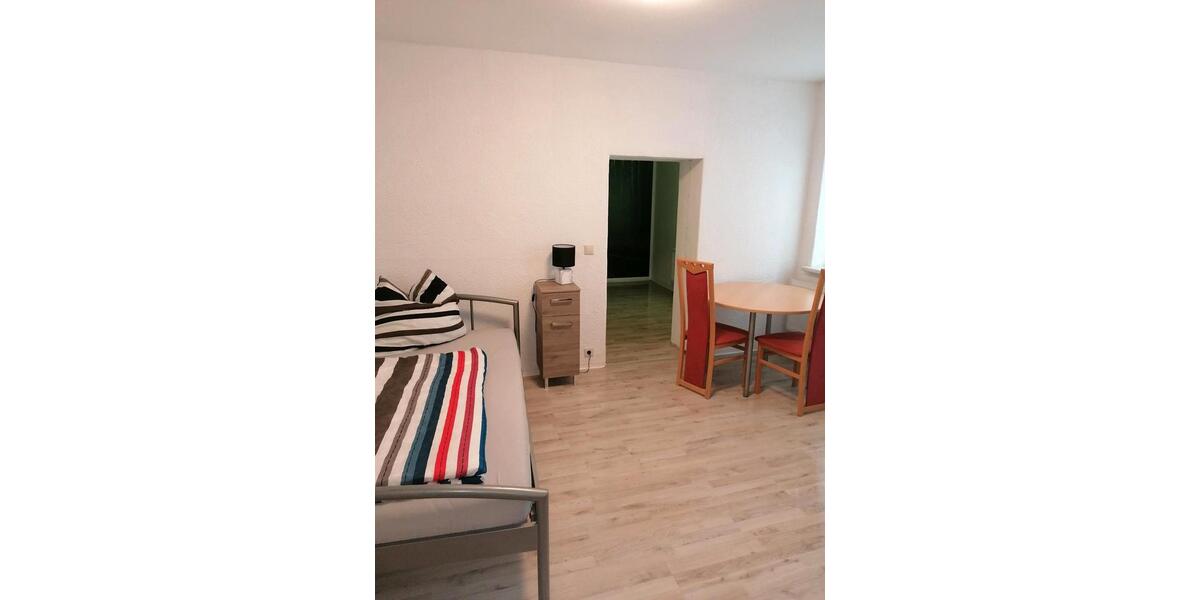 Wohnen auf Zeit Auma-Weidatal Weidatal - 4 Zimmer, 70 m&sup2;, 25&euro; | Angebot:23691981