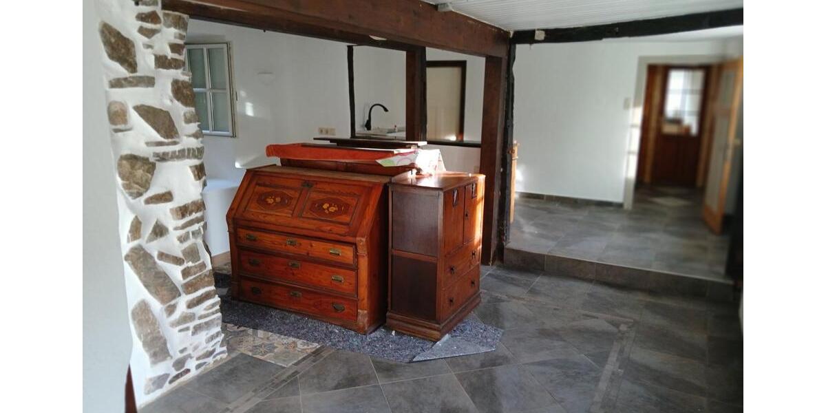 Bauernhaus, Landhaus Antweiler - 5 Zimmer, 130 m&sup2;, 1.200&euro; | Angebot:25715295